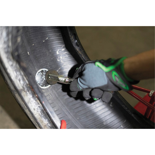 Outil robuste de roulage pour r&eacute;paration de pneus avec roulette &agrave; patch en acier Advanced Consulting and Training Ltd.