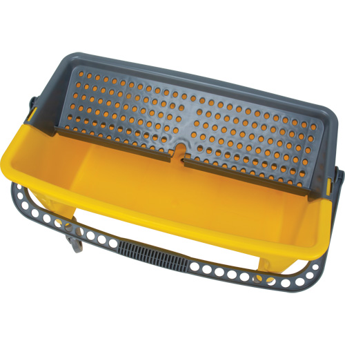 Seau et essoreuse pour vadrouille en microfibres, Passoire, 11 gal. US (44 pintes), Jaune Advanced Consulting and Training Ltd.