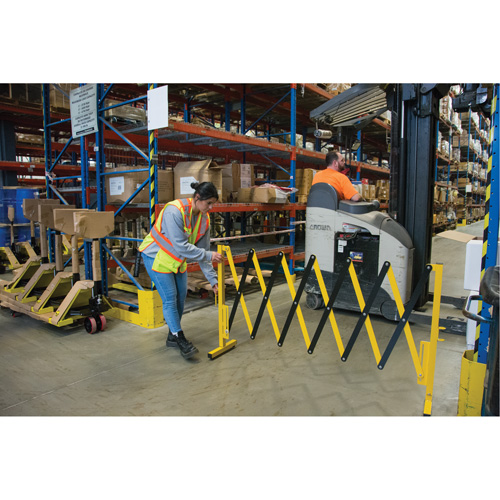 Barri&egrave;re extensible, 37" h x 11' lo, Noir/Jaune Advanced Consulting and Training Ltd.