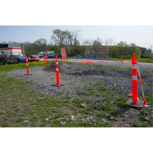Poteau d&eacute;lin&eacute;ateur de qualit&eacute; sup&eacute;rieure, 42" h, Orange Advanced Consulting and Training Ltd.