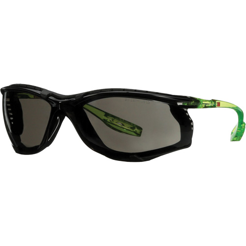 Lunettes de s&eacute;curit&eacute; de s&eacute;rie Solus CCS, Lentille Gris, Antibu&eacute;e/Anti-&eacute;gratignures, R&eacute;pond ou surpasse la norme CSA Z94.3 Advanced Consulting and Training Ltd.