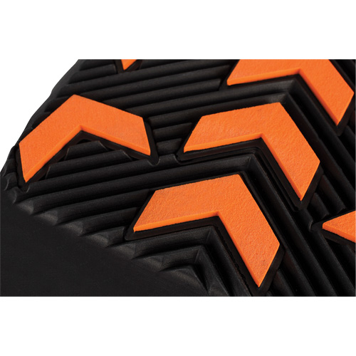 GripPro Spikeless Traction Aid, Rubber, Grooved Traction, Medium/Small Advanced Consulting and Training Ltd.