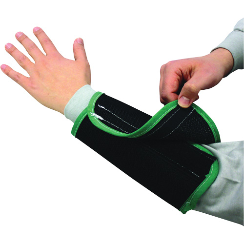 Manchette en maille de canne &agrave; double &eacute;paisseur Kut Gard, Nylon, 9", ASTM ANSI niveau A4, Noir Advanced Consulting and Training Ltd.