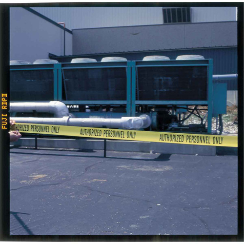 Ruban pour barricade, Anglais, 3" la x 200' lo, 3 mils, Noir sur jaune Advanced Consulting and Training Ltd.
