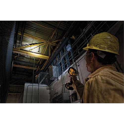 Projecteur &agrave; del pour chantier, DEL, 1000 Lumens, Piles Rechargeable Advanced Consulting and Training Ltd.