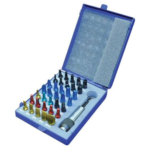 Jeu d'embouts &agrave; ins&eacute;rer de couleur avec boîtier en m&eacute;tal Advanced Consulting and Training Ltd.
