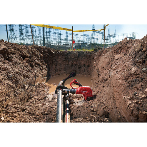 Coupe-c&acirc;ble pour c&acirc;bles souterrains de 3" M18 Force Logic avec t&eacute;l&eacute;commande sans fil Advanced Consulting and Training Ltd.