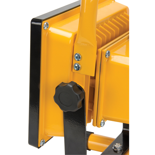 Portable Work Light, LED, 20 W, 2500 Lumens, Aluminum Housing Advanced Consulting and Training Ltd.