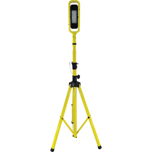Lampe Beacon Infinity avec tr&eacute;pied et support magn&eacute;tique, DEL, 40 W, 5400 lumens, Boîtier en Plastique/Aluminium Advanced Consulting and Training Ltd.