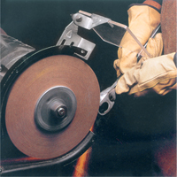 Meules d'abrasion & de polissage Scotch-brite, 6" dia. x 1" la, Arbre 1", Oxyde d'aluminium Advanced Consulting and Training Ltd.