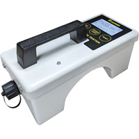 V&eacute;rificateur de perche aliment&eacute; par batterie Advanced Consulting and Training Ltd.