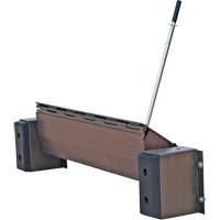 Niveleur de quai m&eacute;canique Edge-O-Dock, 99" la, 72" Largeur de la plateforme, 29" Port&eacute;e Advanced Consulting and Training Ltd.