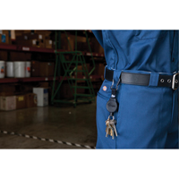 D&eacute;rouleurs de taille moyenne de s&eacute;rie Mid6 #6, Polycarbonate, C&acirc;ble 36", Fixation Agrafe de ceinture Advanced Consulting and Training Ltd.