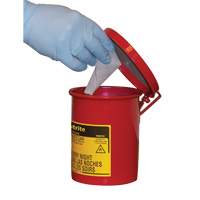 Mini bidons pour d&eacute;chets huileux pour dessus d'&eacute;tabli, Homologu&eacute; FM, 0,45 gal. US, Rouge Advanced Consulting and Training Ltd.
