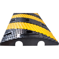 Bosse de d&eacute;c&eacute;l&eacute;ration, Caoutchouc, 4' lo x 11-3/4" la x 2" h Advanced Consulting and Training Ltd.