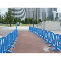 Barricade Minit, Emboîtables, 49" lo x 39" h, Vert Advanced Consulting and Training Ltd.