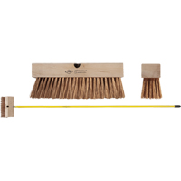 Brosses pour l'entretien Advanced Consulting and Training Ltd.
