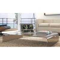 Horloge g&eacute;ante, Num&eacute;rique, &agrave; piles, 16,5" la x 1,7" p x 11" h, Argent Advanced Consulting and Training Ltd.