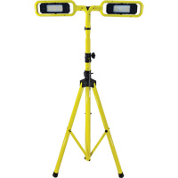 Lampe double Beacon Infinity avec tr&eacute;pied et support magn&eacute;tique, DEL, 40 W, 10800 lumens, Boîtier en Plastique/Aluminium Advanced Consulting and Training Ltd.