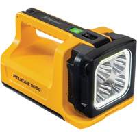 Lampe de poche lanterne haute performance 9050, DEL, 3369 lumens, 2,75 hres de fonctionnement, piles Rechargeable/AA, Compris Advanced Consulting and Training Ltd.